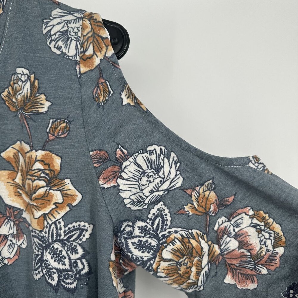 Bobeau Women's Floral Blouse‎ size 1X - Picture 3 of 6